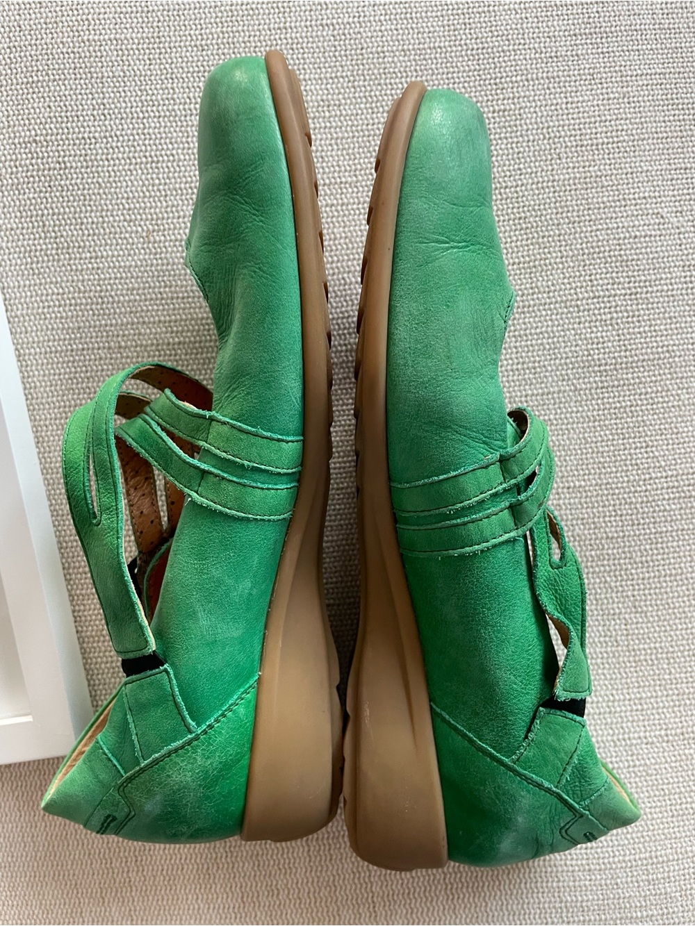 Mephisto Mobils Mary Jane Green Suede Flats - Picture 6 of 11